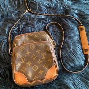 Vintage Louis shoulder bag